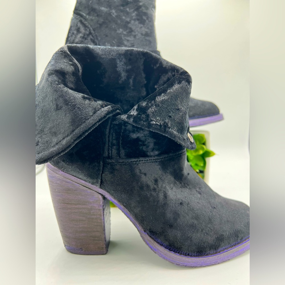 🌺Sbicca Vintage Collection Womens Velveteen Fold Over Ankle Booties | Boots🌸🌺